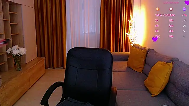 Snapshot of _Mia_Adams chatting on October 9, 6:22 am  Mia Adams online show from October 9, 6:22 am