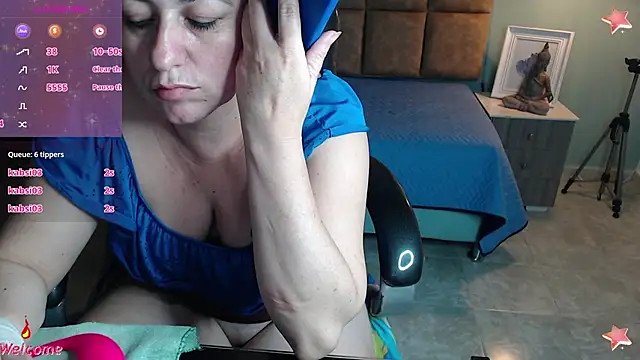 Barbiegomez online show from February 6, 10:48 am