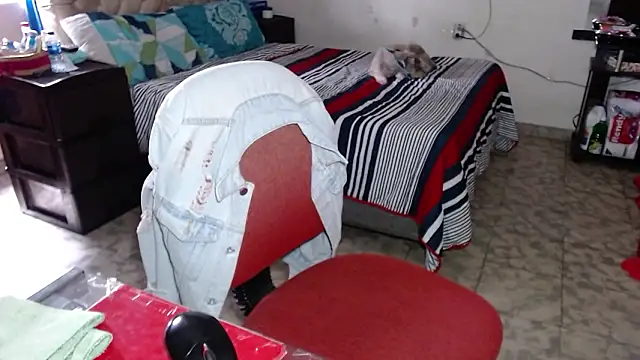 Snapshot of Barbiegomez chatting on February 25, 5:55 pm Barbiegomez online show from February 25, 5:55 pm