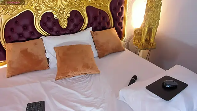 Dulce 26  online show from March 22, 5:09 pm