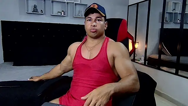 Snapshot of tyler_hank01 chatting on January 27, 11:22 pm tyler hank01 online show from January 27, 11:22 pm