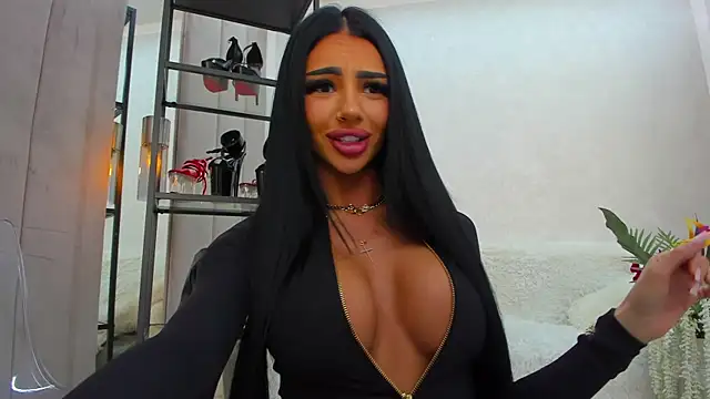 Britney Charm  online show from April 8, 6:24 am