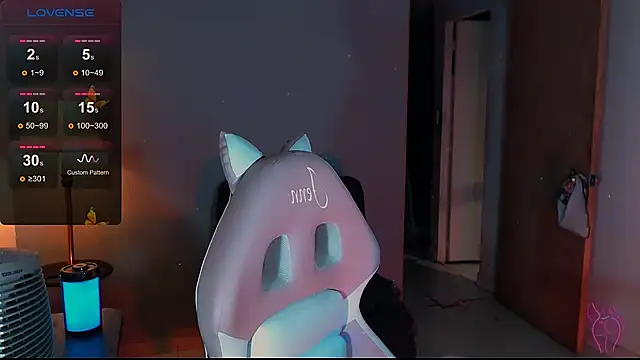 Saucy Jenn online show from December 13, 3:38 am