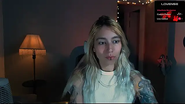 Saucy Jenn online show from January 26, 3:38 am