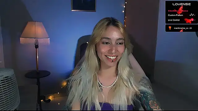 Saucy Jenn online show from February 2, 4:59 am