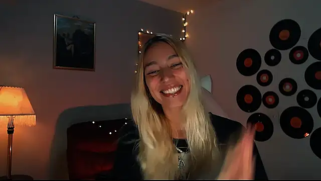 Saucy Jenn online show from February 23, 11:25 pm