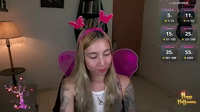 Saucy Jenn online show from November 1, 3:41 am