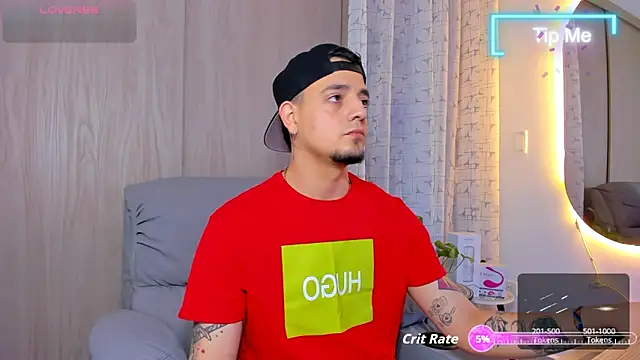 Snapshot of alejandro_calderon1 chatting on October 8, 4:21 am alejandro calderon1 online show from October 8, 4:21 am