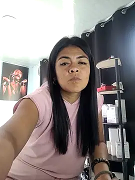 Hannah-grace online show from February 14, 2:33 pm