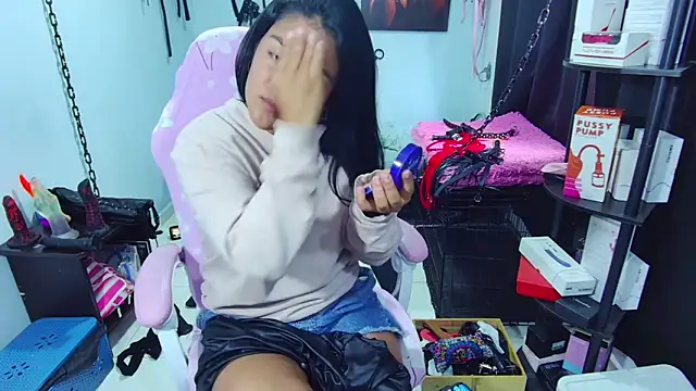 Hannah-grace online show from March 14, 4:09 pm