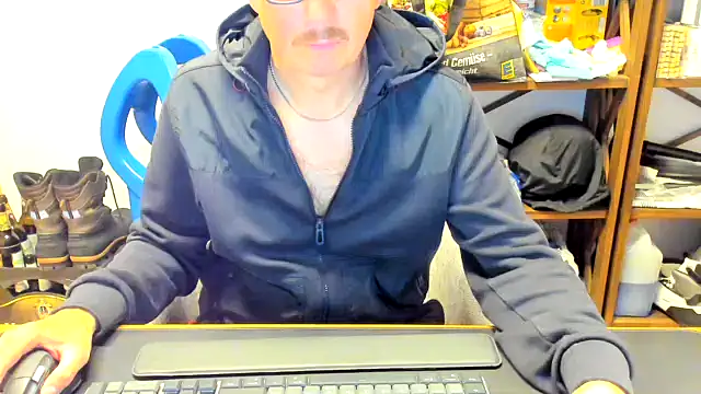 Snapshot of jan_martin chatting on September 29, 7:08 pm jan martin online show from September 29, 7:08 pm