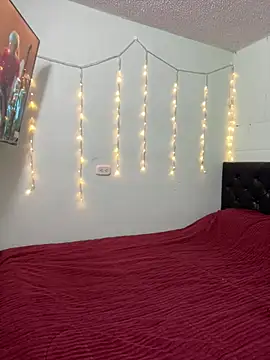 Sofhi a20 online show from February 7, 7:49 pm