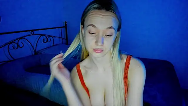 SexyCocobutt online show from December 22, 1:01 am