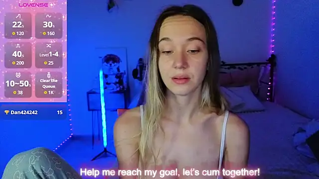 SexyCocobutt online show from October 4, 5:38 am