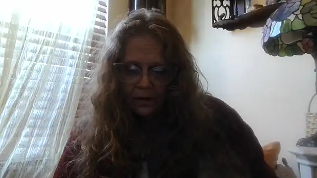 Snapshot of DestineeLoverGirl chatting on November 5, 1:33 pm DestineeLoverGirl online show from November 5, 1:33 pm