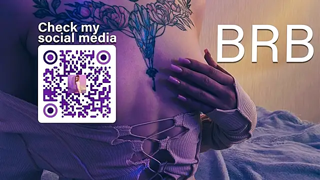 Chanel Gill online show from October 29, 5:14 pm