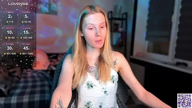 Chanel Gill online show from November 4, 4:28 pm