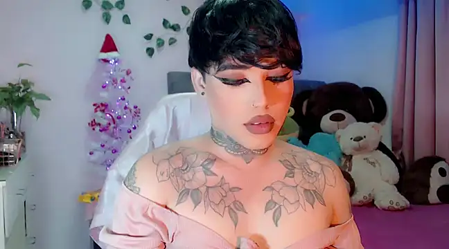 Snapshot of little_star_porn chatting on December 2, 9:24 am little star porn online show from December 2, 9:24 am