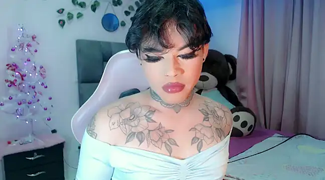 Snapshot of little_star_porn chatting on December 12, 12:12 pm little star porn online show from December 12, 12:12 pm