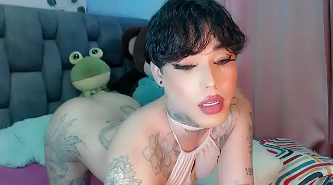 Snapshot of little_star_porn chatting on December 13, 2:05 pm little star porn online show from December 13, 2:05 pm