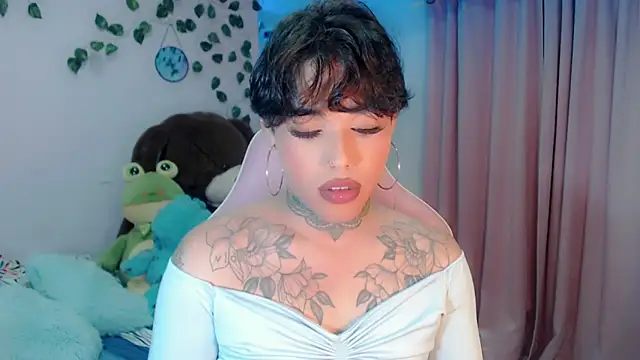 Snapshot of little_star_porn chatting on December 21, 11:34 pm little star porn online show from December 21, 11:34 pm