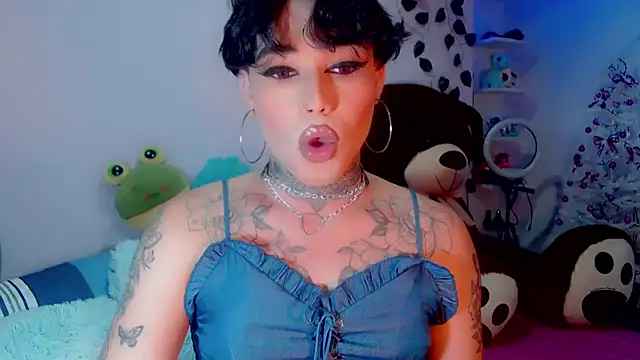 Snapshot of little_star_porn chatting on December 28, 12:15 am little star porn online show from December 28, 12:15 am