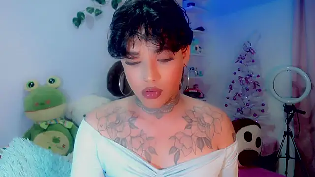 Snapshot of little_star_porn chatting on December 29, 8:44 am little star porn online show from December 29, 8:44 am