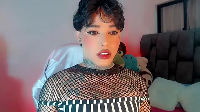 Snapshot of little_star_porn chatting on February 15, 1:10 am little star porn online show from February 15, 1:10 am