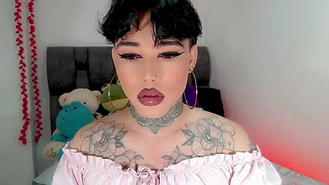 Snapshot of little_star_porn chatting on October 10, 1:10 pm little star porn online show from October 10, 1:10 pm