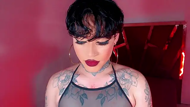 Snapshot of little_star_porn chatting on October 30, 4:14 am little star porn online show from October 30, 4:14 am