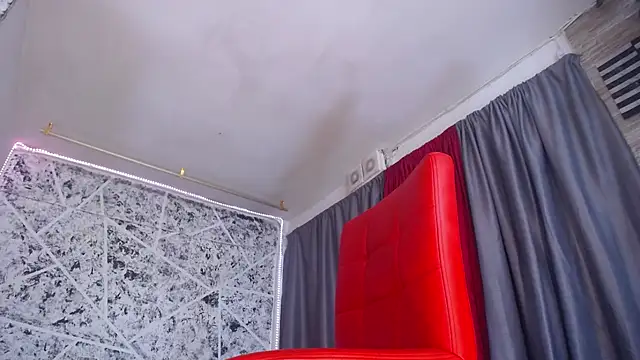 hornytsblonde online show from March 17, 2:53 pm