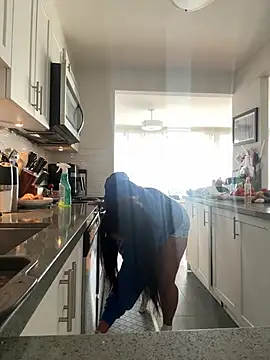 Snapshot of MeghanXO chatting on January 29, 3:04 pm MeghanXO online show from January 29, 3:04 pm