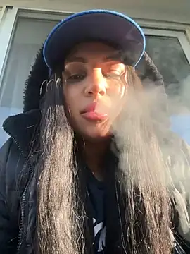 Snapshot of MeghanXO chatting on October 27, 1:04 pm MeghanXO online show from October 27, 1:04 pm