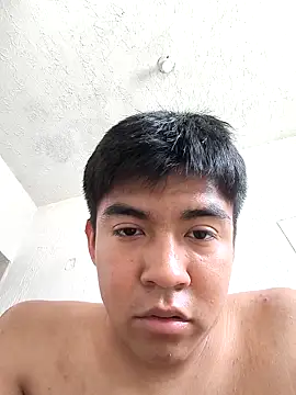 Snapshot of maximuslp chatting on April 27, 7:23 pm maximuslp online show from April 27, 7:23 pm
