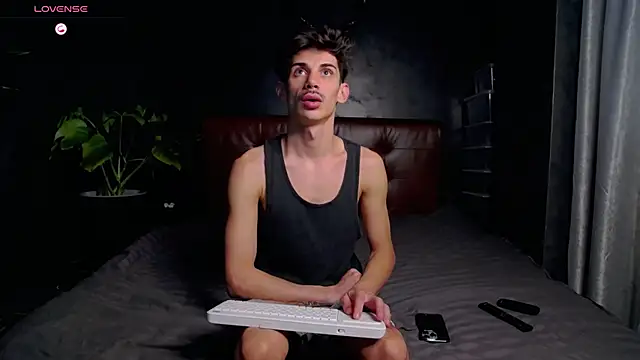 DanielCrush1 online show from November 5, 10:59 am