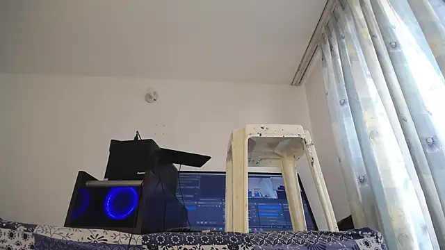 eolicasex online show from February 7, 4:03 pm