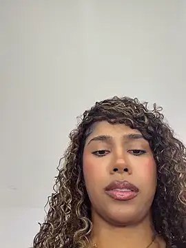 stormyy  online show from April 19, 9:06 pm