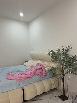 stormyy  online show from April 22, 12:35 am