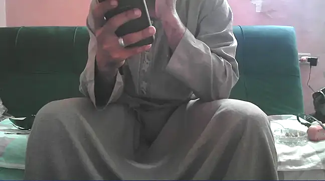 Snapshot of foxsanSs chatting on February 26, 2:46 pm foxsanSs online show from February 26, 2:46 pm