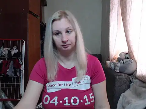 BustyBlond online show from January 17, 9:49 am