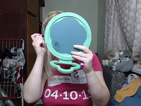 BustyBlond online show from January 23, 5:24 am