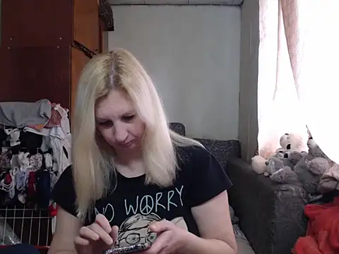 BustyBlond online show from February 8, 12:50 pm