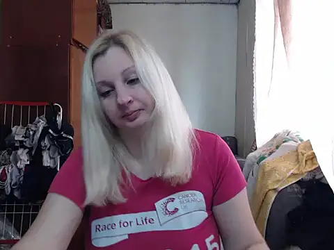 BustyBlond online show from February 10, 9:04 am