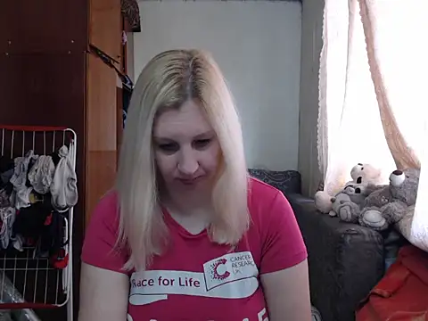 BustyBlond online show from February 12, 9:52 am