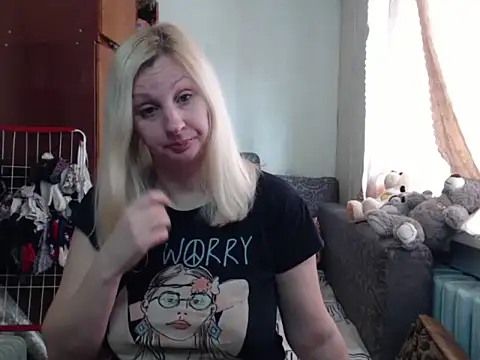 BustyBlond online show from February 21, 9:45 am