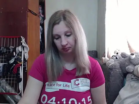 BustyBlond online show from March 22, 10:49 am