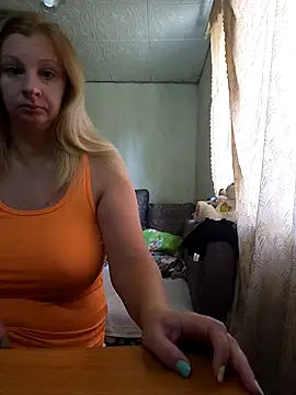 BustyBlond online show from September 24, 8:28 am