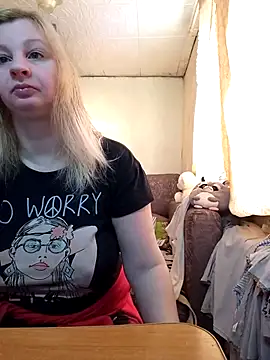 BustyBlond online show from February 4, 5:46 am