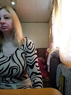 BustyBlond online show from March 11, 4:29 am