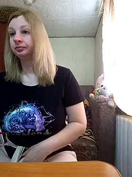 BustyBlond online show from April 9, 5:18 am